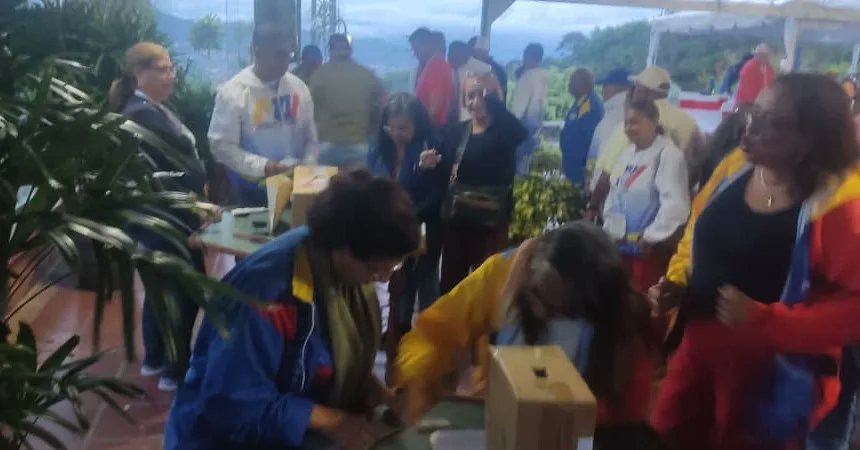 Central Bolivariana CBST tweet media