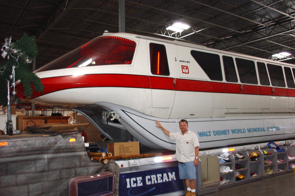 imtigger2's tweet image. I can&apos;t post all of them here, but if interested,  I have 32 photos of our 2006 trip to Mouse Surplus in Orlando.. posted on my public FB page here:  :-) facebook.com/permalink.php?…