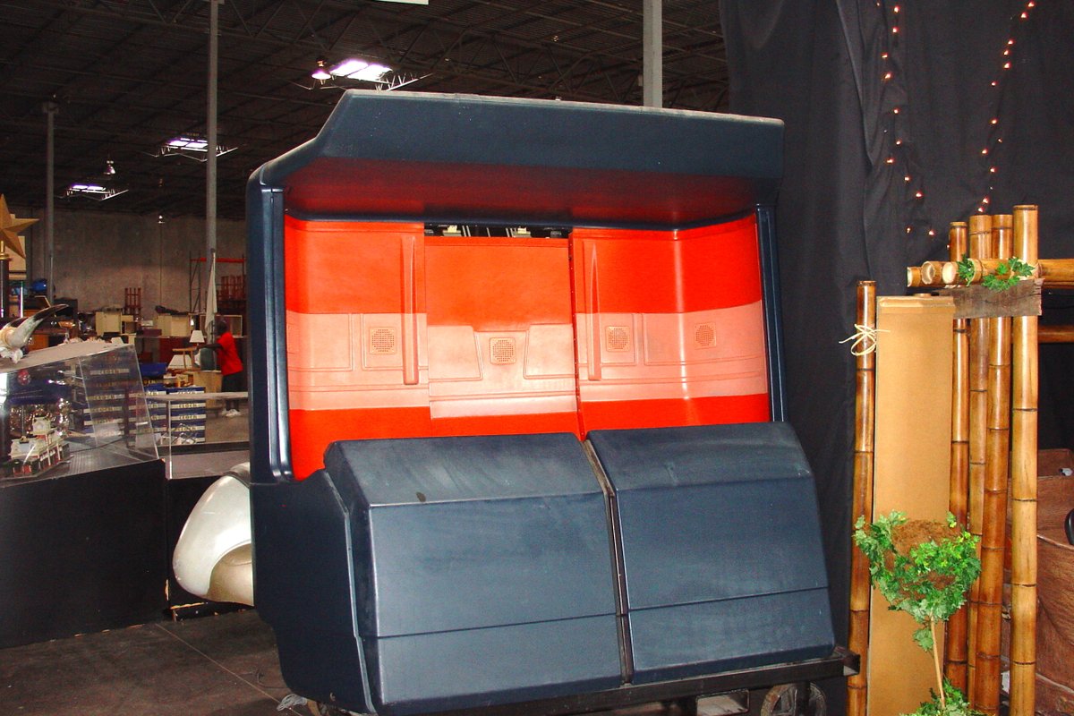 imtigger2's tweet image. I can&apos;t post all of them here, but if interested,  I have 32 photos of our 2006 trip to Mouse Surplus in Orlando.. posted on my public FB page here:  :-) facebook.com/permalink.php?…