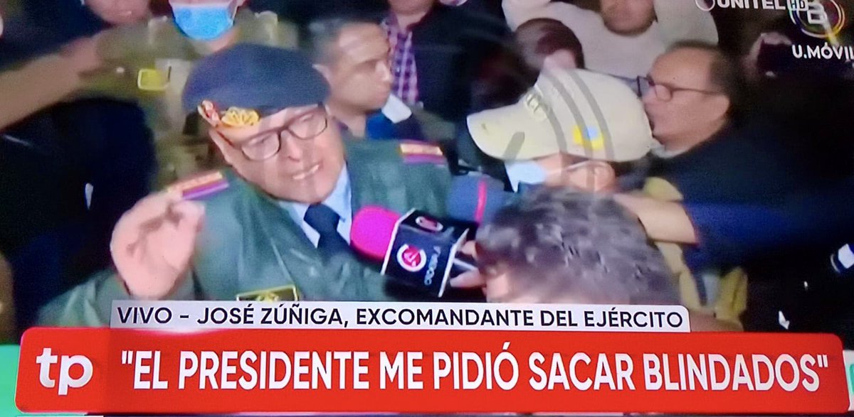 Rosicle96047370's tweet photo. @eduardomenoni Fue autogolpe! Y no les salio bien. Acaba de cantar el suspuesto autor https://t.co/oCY2PVc9EM