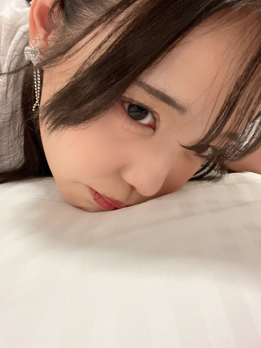 お昼だと思って起きたらか朝だった件 https://t.co/ruCnm7VtJI