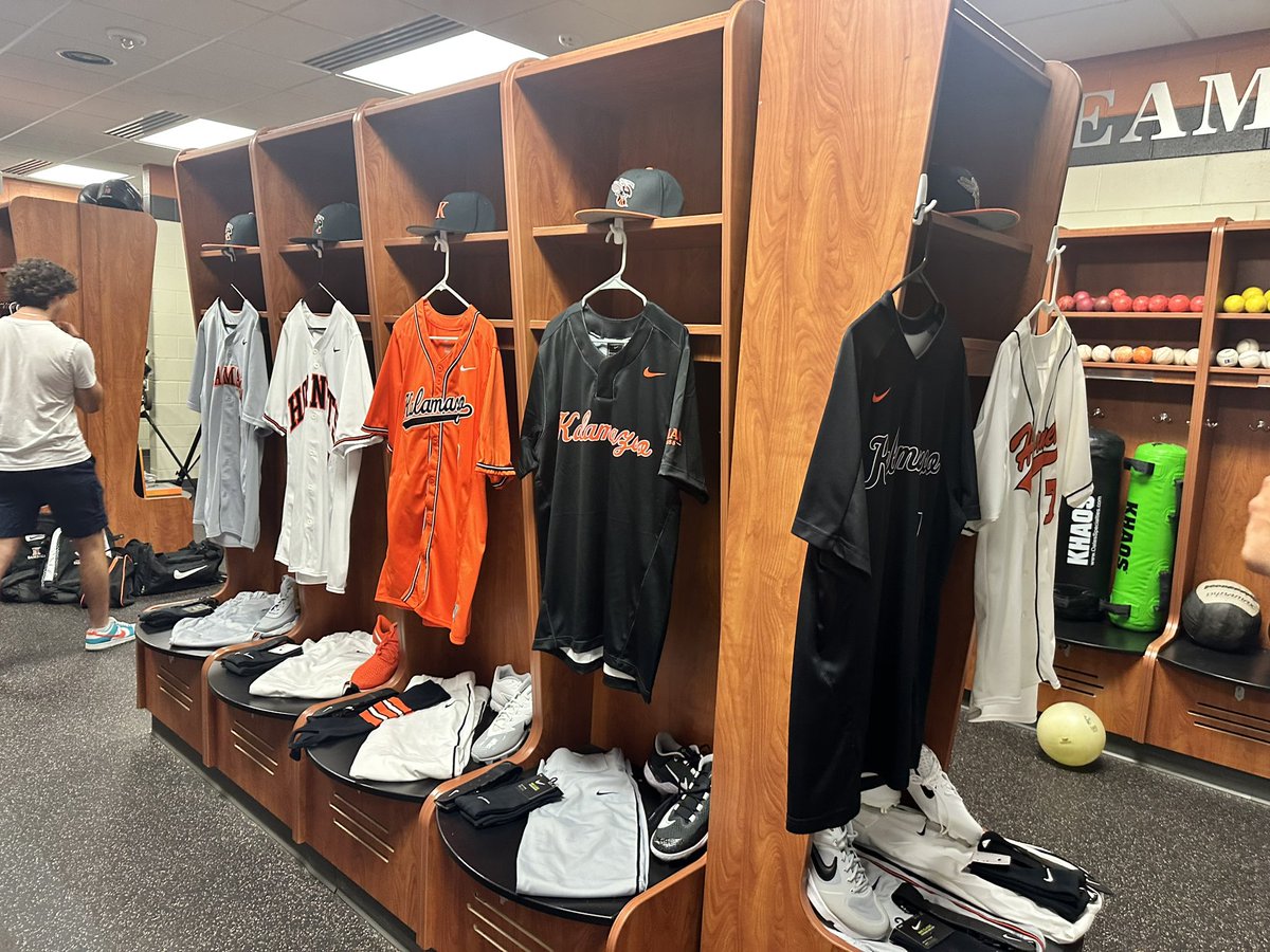 I had the opportunity to visit Kalamazoo College today. Thank you <a href="/coachott7/">Mike Ott</a> and the rest of the baseball staff for having me out, and talking with me about the amazing baseball program.