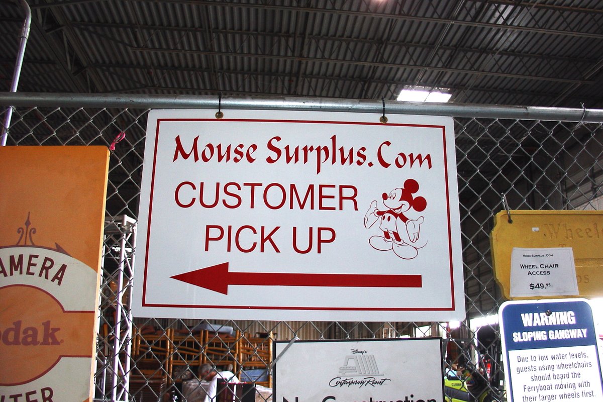 imtigger2's tweet image. I can&apos;t post all of them here, but if interested,  I have 32 photos of our 2006 trip to Mouse Surplus in Orlando.. posted on my public FB page here:  :-) facebook.com/permalink.php?…