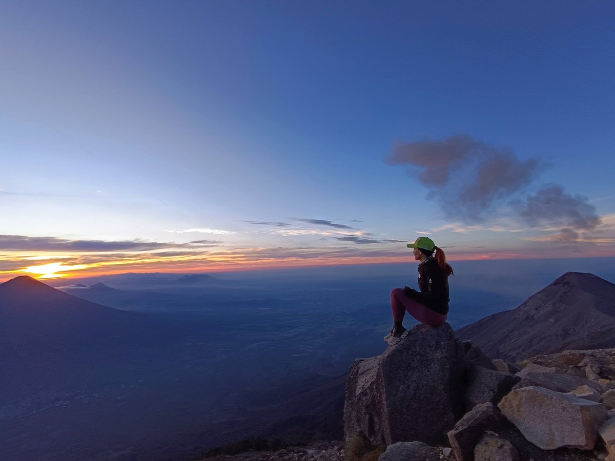 explorecaricam's tweet photo. La vida y la montaña se parecen más de lo que quisieramos aceptar...
1. Dar el primer paso es lo más difícil
2. La cumbre es solo la mitad del camino
3. La magia se encuentra del otro lado del miedo.

#Exploreexperiences https://t.co/sgHsn90DyJ