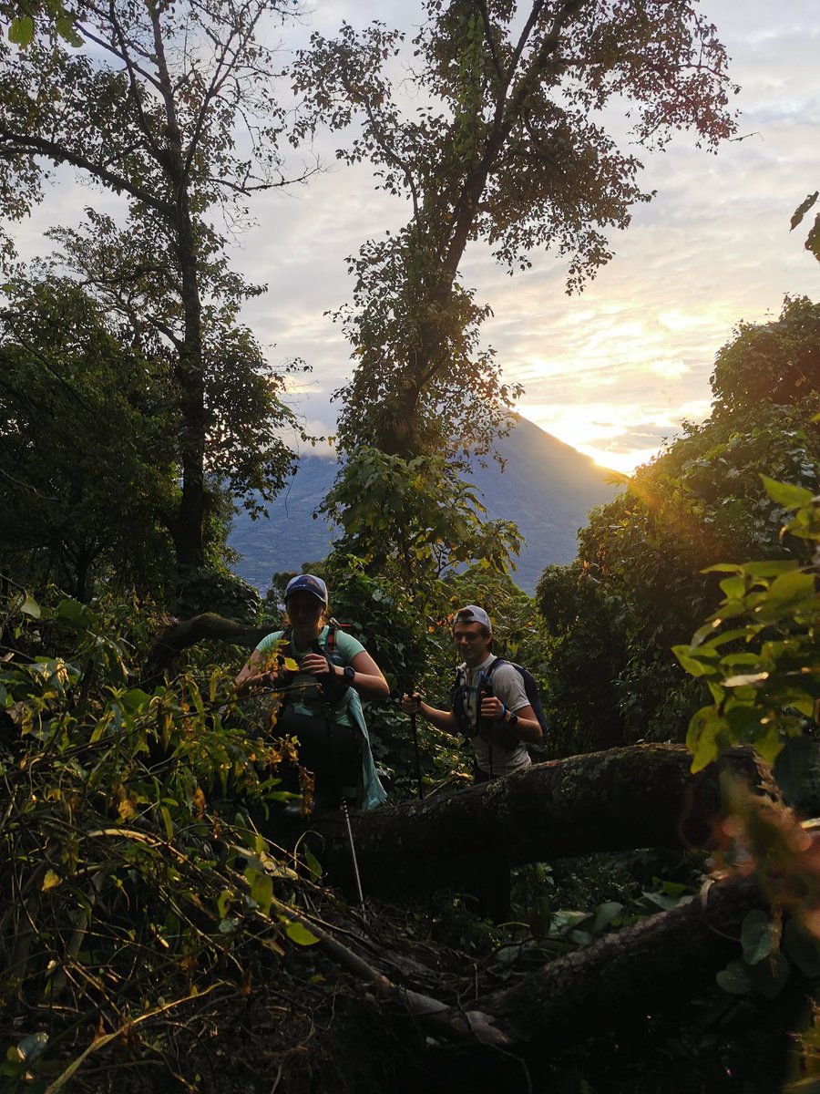explorecaricam's tweet photo. La vida y la montaña se parecen más de lo que quisieramos aceptar...
1. Dar el primer paso es lo más difícil
2. La cumbre es solo la mitad del camino
3. La magia se encuentra del otro lado del miedo.

#Exploreexperiences https://t.co/sgHsn90DyJ