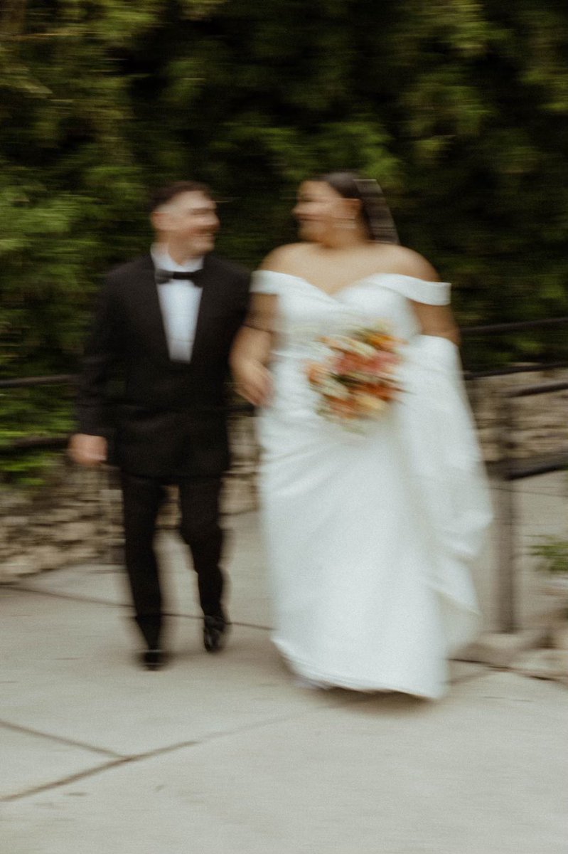 Machucedillo's tweet image. From groom to dad in minutes 
it's been a great time to be alive