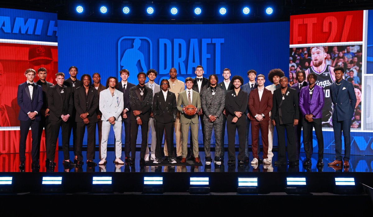 NBA's tweet photo. TUNE IN. 🚨

The 2024 #NBADraft presented by State Farm is LIVE on ABC &amp; ESPN ‼️ https://t.co/OPrHPtOJai