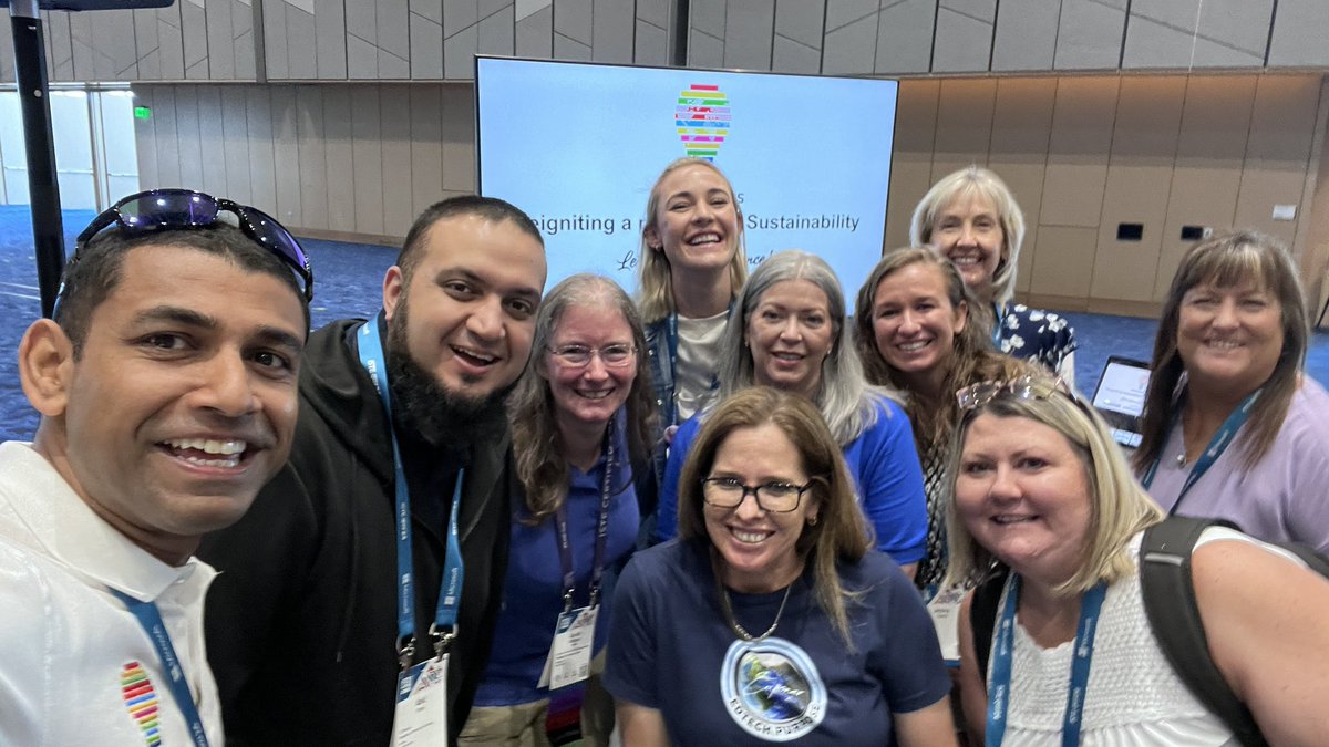 EvoHannan's tweet photo. What a conference! #ISTELive, you never disappoint.
🌅 #ConferenceKickOff
💙 New Friends
🧑🍳 EdTech Bake Off
♻️ 2 x Design4SDGs sessions
🌍 @ISTEcommunity PLN panel
And lots and lots of great memories.
See you next year! https://t.co/QerylqKHMd