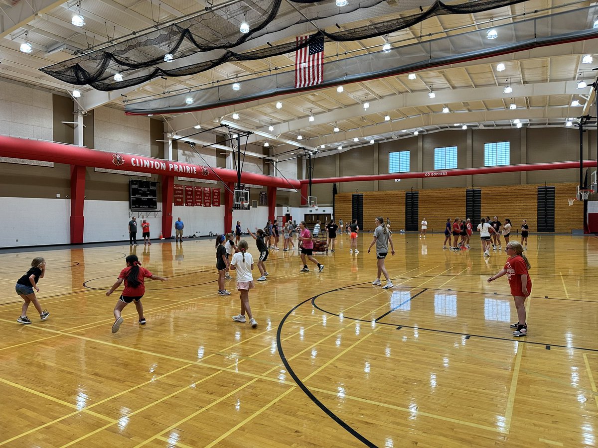 PrairieGBB's tweet photo. Amazing evening with all our youth players at camp! Lots of hoops, Kona ice, and a water balloon fight at the end! 

Excited for the future of this program and the opportunity to have nights like this! https://t.co/3JVVPiVipq