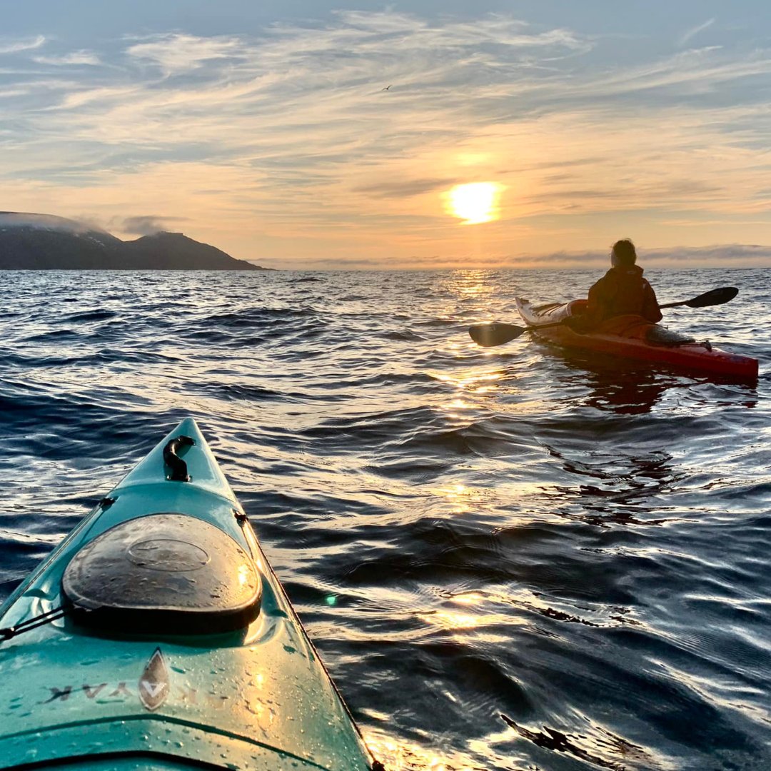 PakayakKayak's tweet photo. "Paddling towards the top of mainland Europe in the midnight sun." 🌅
📸: #PAKMember M.M.M. Rolsted https://t.co/X7VI0ORGx0