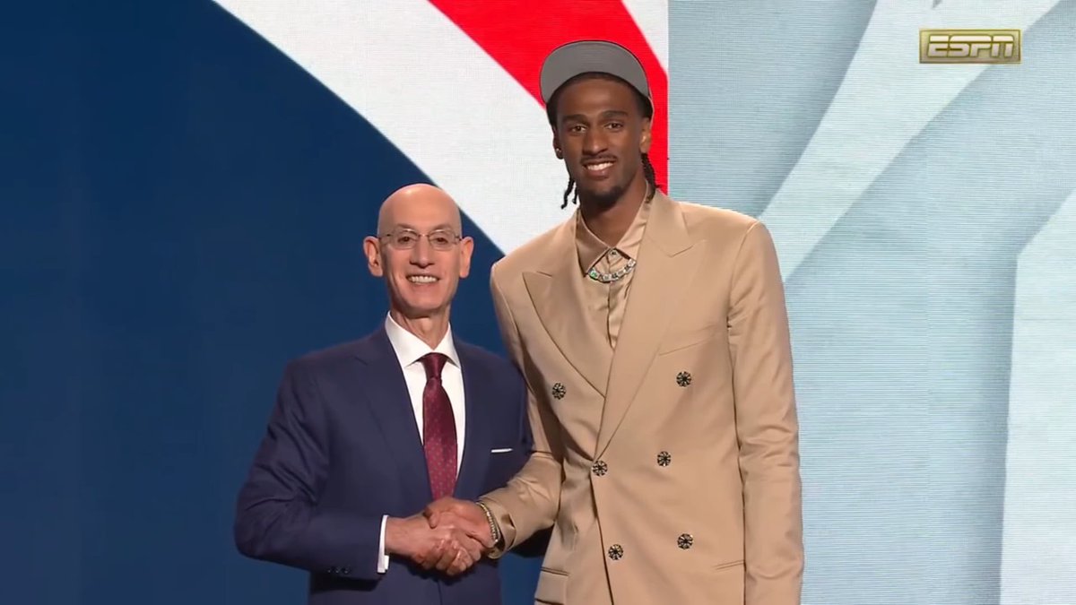 TrashTalk_fr's tweet photo. OFFICIEL, ALEXANDRE SARR EST LE PICK Nº2 DE LA DRAFT 2024 🔥🔥🔥🔥🔥🔥🔥 https://t.co/vs4EOvk3GQ
