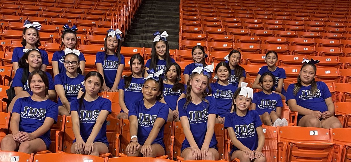 CheerDrugan's tweet photo. UTEP CHEER CAMP in the books!
Thank you Coach Bianca and all of the UTEP Cheerleaders especially our buddies Luke and Idaly for making this such a great learning experience! @JDrugan_K8 @cmercado_JDS @RAlva_JDS @Athletics_JDS @UTEPCheer https://t.co/ZTgJlHwOZ2