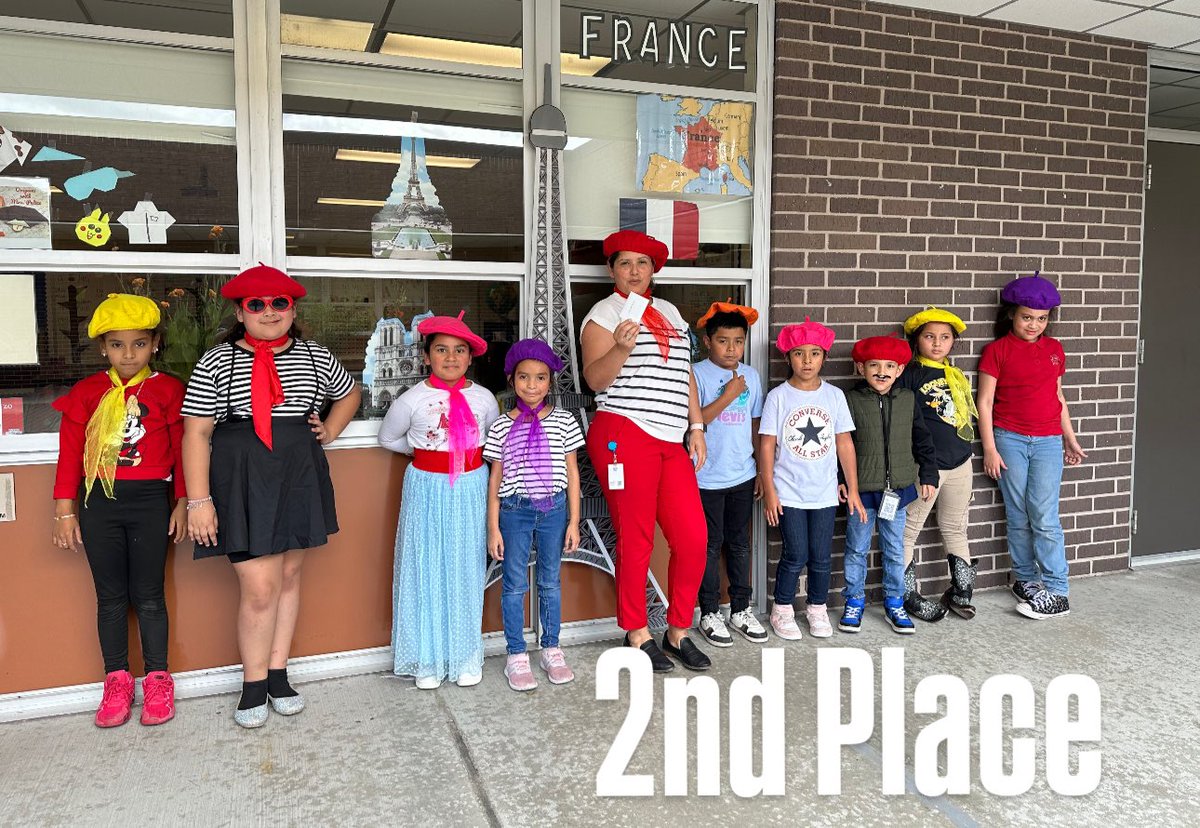 AlexOrtiz_teach's tweet image. Today #CampCalvert students participated in #ChooseYourDestination Parade, where they showcased a different country’s culture and traditions. 

Congratulations to @Alvarado_reads @FSimonMath and Ms. Palizo’s class as the winners!

@H3Berry @vlstockwell @AldineES_Summer #MyAldine