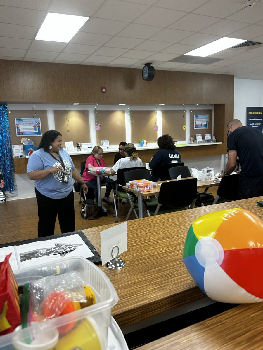 Mrs. Oguntuga ✨ tweet media