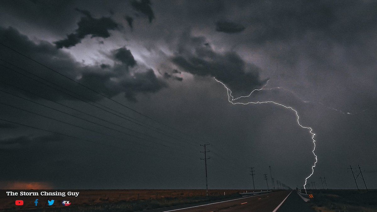The Storm Chasing Guy tweet media