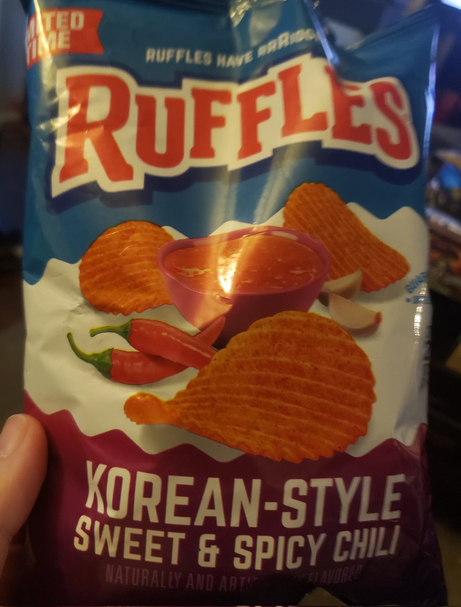 WGTabletop's tweet photo. #SnackHunter 2, Ruffles Korean Style Sweet and Spicy Chili. Long name, mid chip. It's not bad, just not much bite or sweetness, kinda just rides a boring middle rail for me, just a kind of BBQ adjacent chip. C https://t.co/MAjUd19BVp