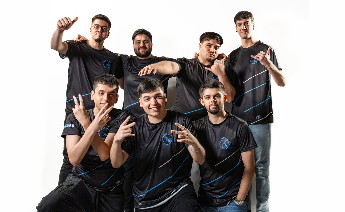 tinchoffvlr's tweet photo. 3x1 vs @9zTeam SOMOS CAMPEONES DE LAS 👑
Muy orgulloso del equipo y del trabajo que venimos haciendo y hay que seguir así, orgullosos de todos ustedes ❤️ @adversogg @Dantedeu5 @ZONYKfps @Cebando_ @NicoMachine_ @bionefps 
los amo ❤️
 
VAMOOOO AK LPM @allknightsla https://t.co/LZO2phtazG