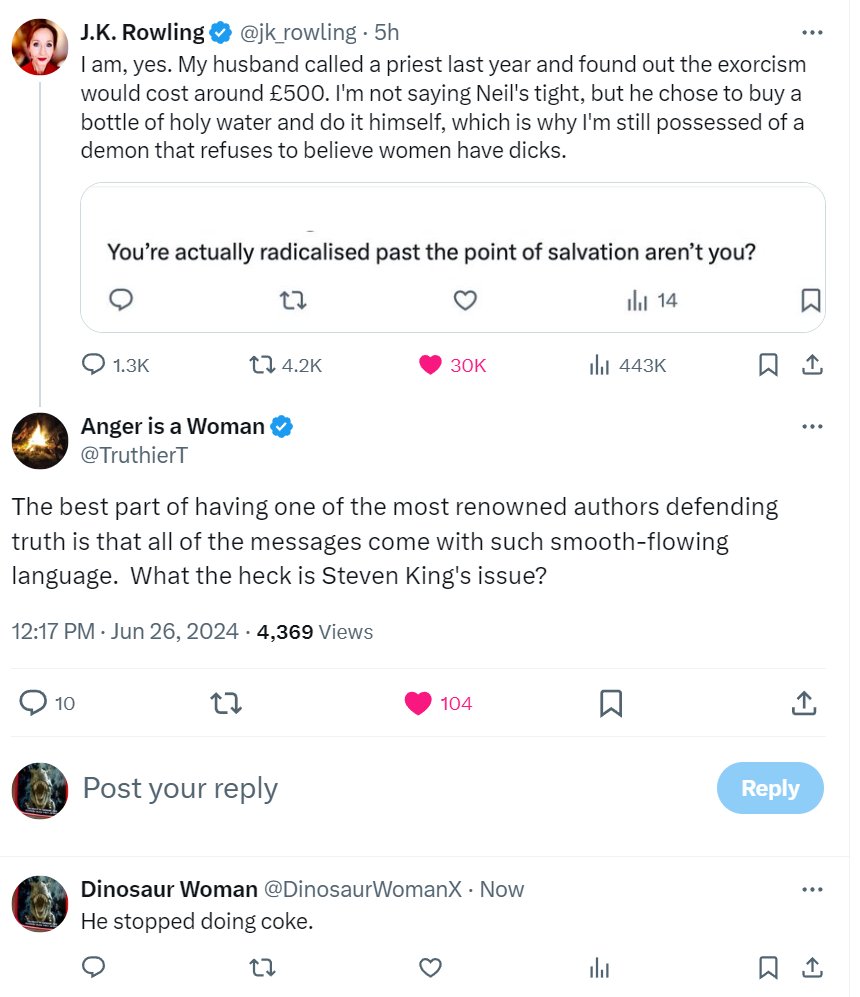 Dinosaur Woman tweet media
