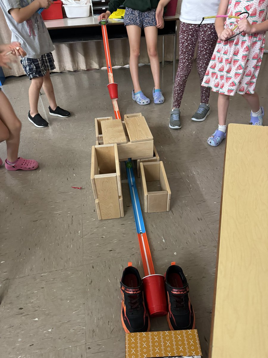 missmurrayedu's tweet photo. Just a few of the awesome Rube Goldberg machines from some equally awesome kiddos! Super proud of their perseverance and problem solving. Bring on the last day of school! 🤘🏻 https://t.co/JuAYhGM3Lk