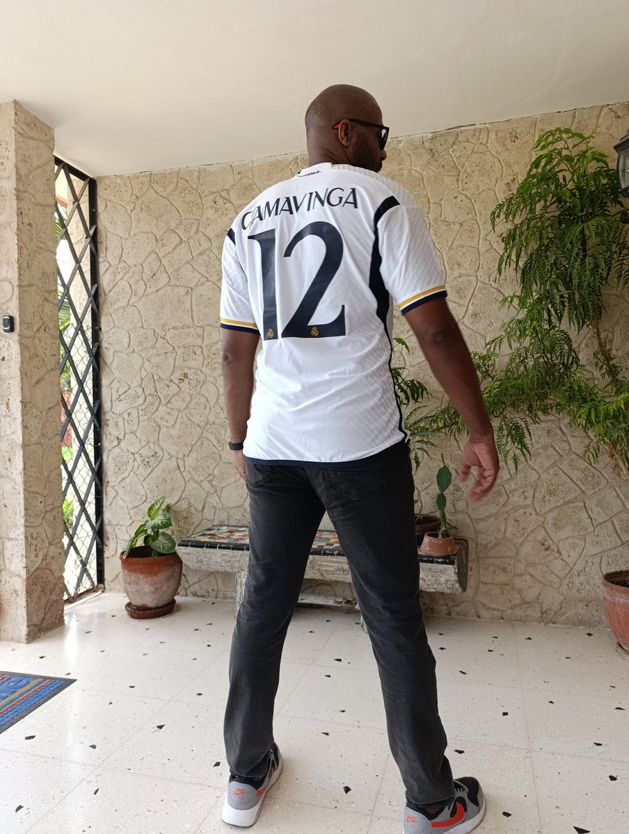 LinuxAle's tweet photo. Gracias a @AndiOnrubia por promocionar a @futboljersey7 
#Camavinga 😌🕺🏾
#FedeValverde 🦅
#TyreekHill 🐆 https://t.co/jg2rA6o6kB