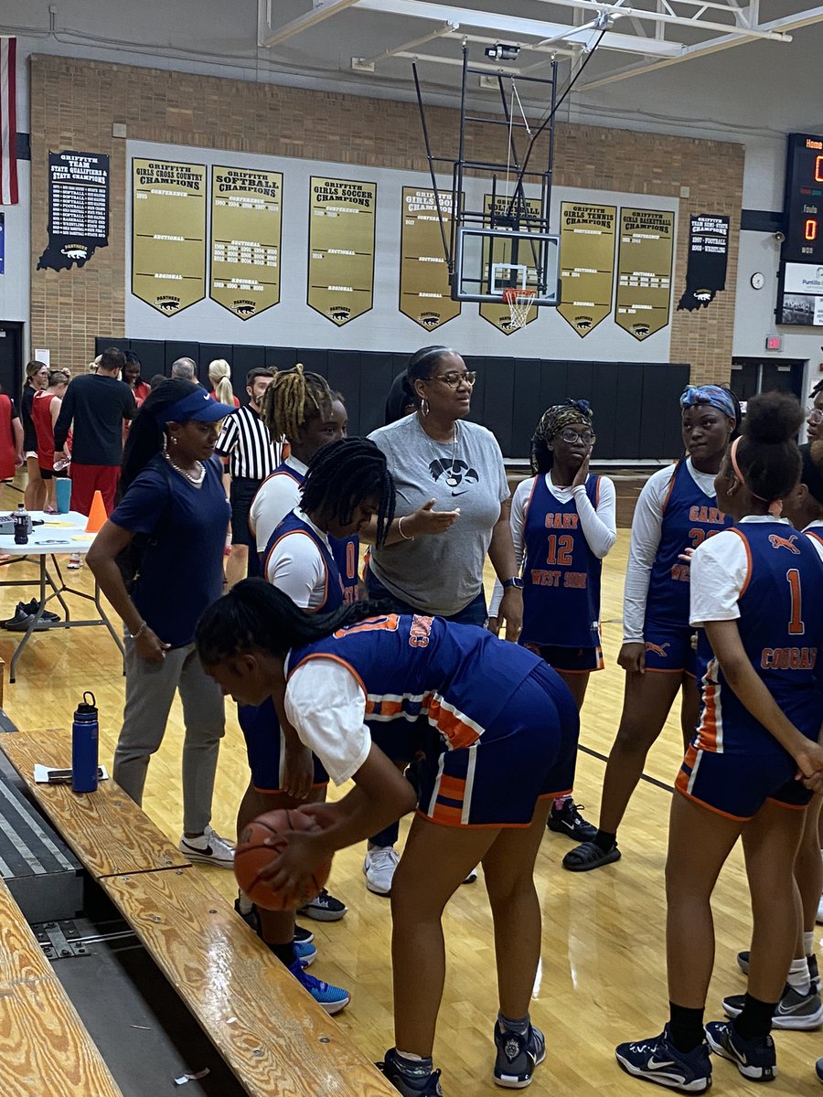 hkilander's tweet photo. Last summer game for the Lady Cougars and Coaches Hamblin-Blakely and McClendon-Campbell! Great start West Side!! https://t.co/PpKYLnd7ie