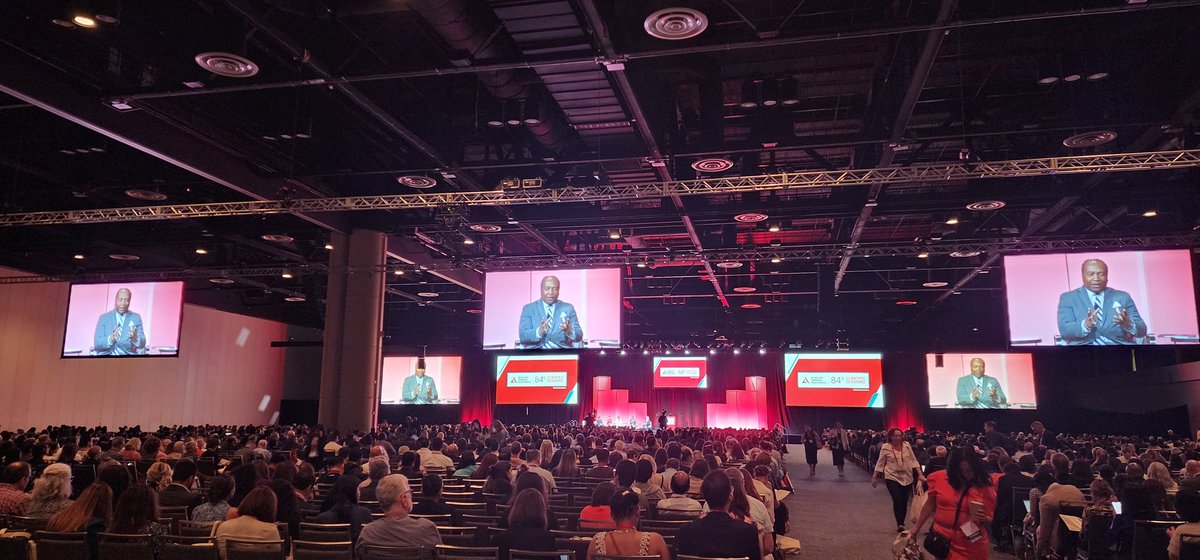 Had an amazing time presenting our projects at the ADA conference! It was great to reconnect with friends and colleagues. Can't wait for the next one!

<a href="/AmDiabetesAssn/">American Diabetes Association</a> <a href="/ADA_DiabetesPro/">American Diabetes Association - DiabetesPro</a>