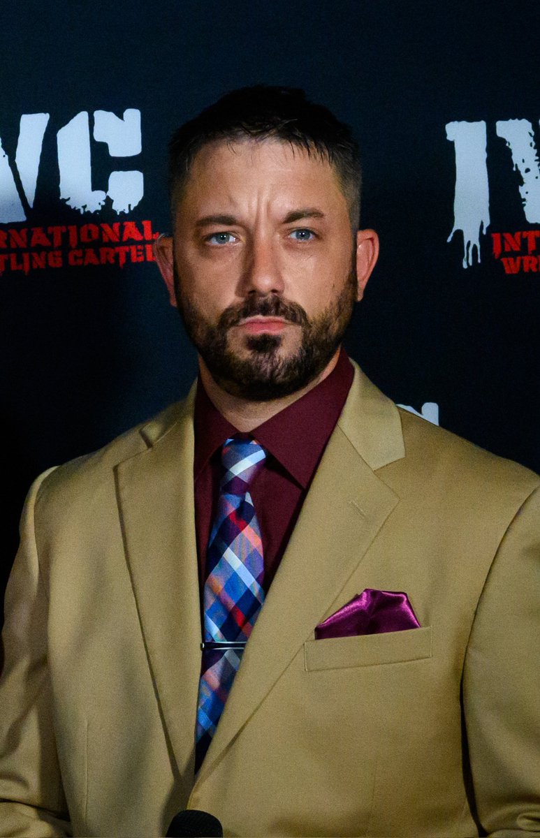 NickLendl's tweet photo. This is my serious face. π€
@IWCwrestling #Plummerslam
#RingAnnouncer #Wrestling #IPPV #TrillerTV #ProWrestling #Announcer #IWC
πΈ Mark Pinney https://t.co/YIspxukhfl