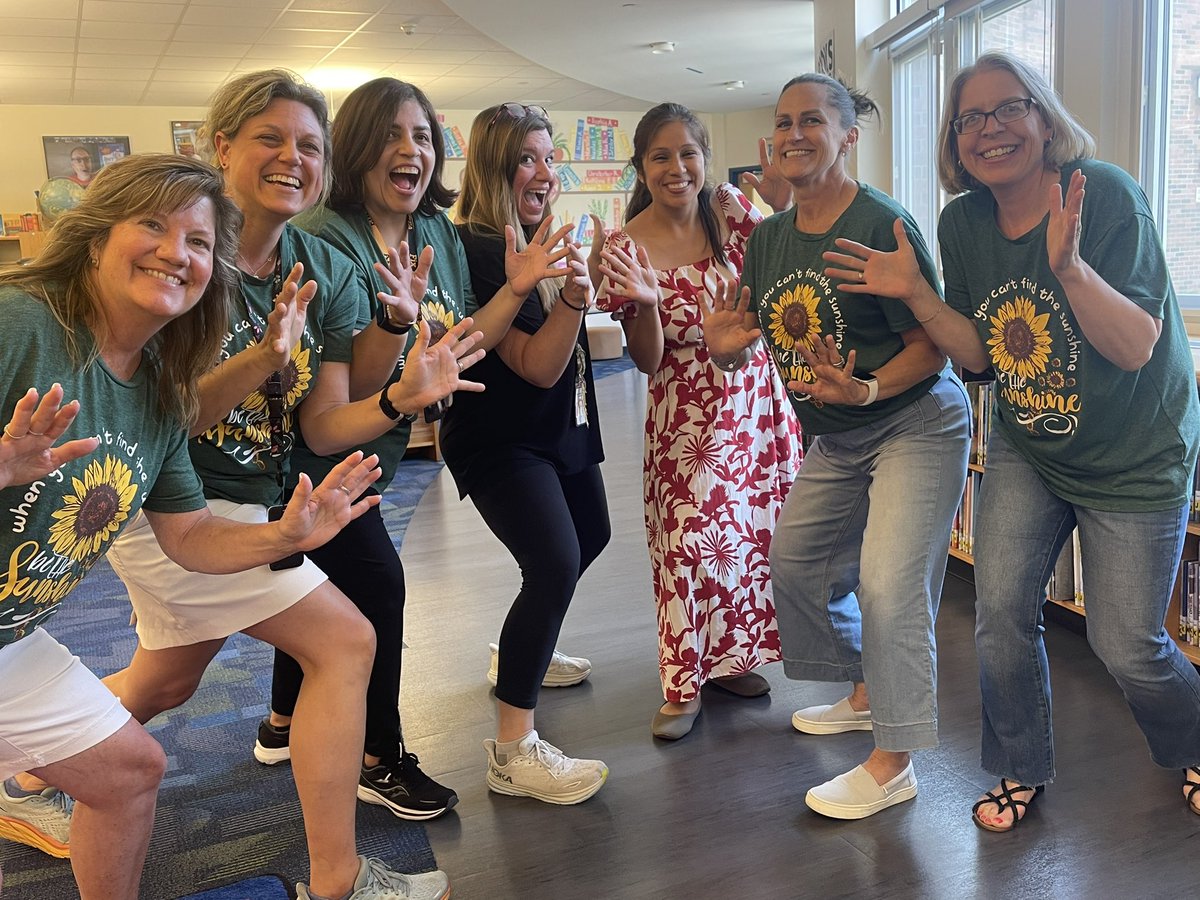 postroadschool's tweet photo. Our Sunshine Committee spoiled us with lots of cheer and joy all year long. Thank you for the lovely end of year luncheon. You always make us feel so special!
โ๏ธ๐โ๏ธ๐ #postroadrocks #wpproud @DrJosephRicca https://t.co/UYjyFDgRt7