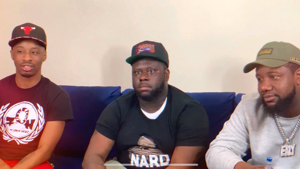 CooleyCash's tweet photo. THE LOOK YU GIVE WHEN SOMEBODY TALKN TOO MUCH BOUT SHIT THAT DONT MAKE SENSE😂😂😂 @IHATETREX @murdamookez #DOTMOBB #X2DA4 #COOLEYCASH #TREX #MURDAMOOK #CHICAGO #HARLEM https://t.co/kpkzbVswbd