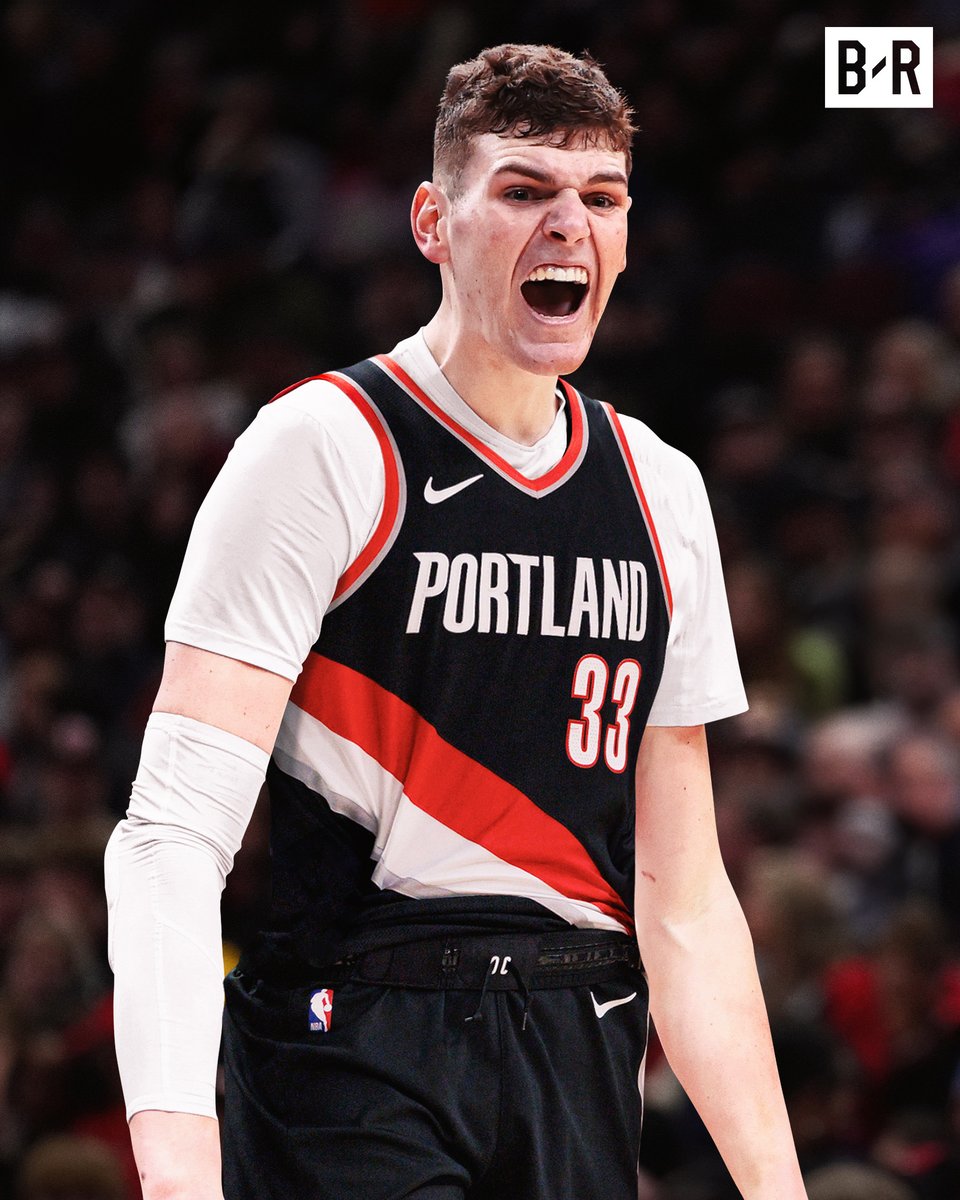 Bleacher Report (@bleacherreport) on Twitter photo 2x NCAA champ Donovan Clingan is heading to the Blazers 🌲
Rip City just got a 7-2" rim protector at No. 7 🔒
(via <a href="/ShamsCharania/">Shams Charania</a>) 2x NCAA champ Donovan Clingan is heading to the Blazers 🌲
Rip City just got a 7-2" rim protector at No. 7 🔒
(via <a href="/ShamsCharania/">Shams Charania</a>)