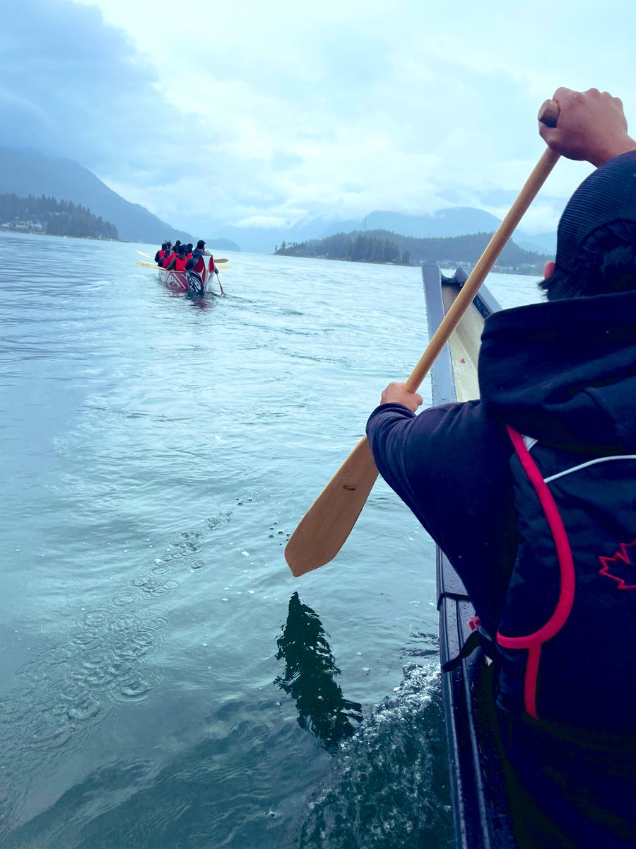 NehiyawSpirit's tweet image. Enjoyed canoeing with Takaya tours - thank you Seth George for sharing your songs and knowledge. Beautiful day to be with the IED team.  @tsleilwaututh @vsb #pullingtogether #medicine