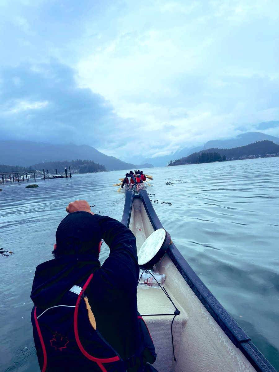 NehiyawSpirit's tweet image. Enjoyed canoeing with Takaya tours - thank you Seth George for sharing your songs and knowledge. Beautiful day to be with the IED team.  @tsleilwaututh @vsb #pullingtogether #medicine
