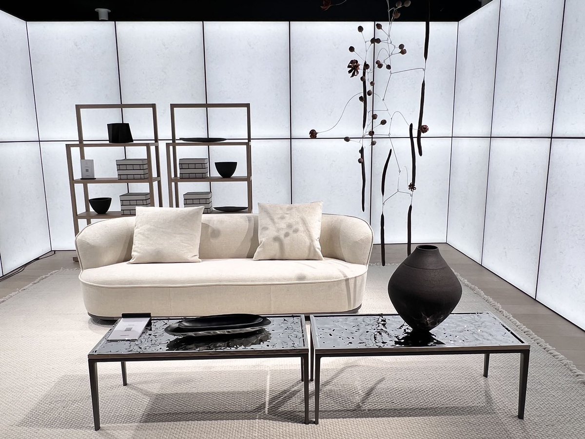 DICColorDesign's tweet image. 社員Aです

「Milan Design Week」とは？

毎年ミラノで開催される世界最大規模のデザインの祭典

弊社はミラノサローネを読み解き、価値観、ブランド戦略、
カラー&amp;amp;マテリアルのトレンドを分析しています

#ミラノサローネ
#MilanDesignWeek
#MilanDesignWeek2024
#MDW2024