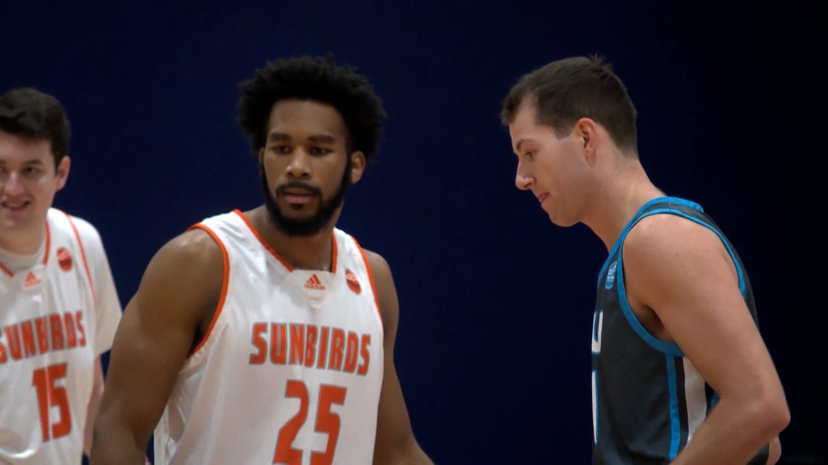 SBemisOnline's tweet photo. One of my favorite athletes from Valley, former @ImmanuelHoops &amp; FPU Sunbird Darrin Person Jr. @DPJr_25 will join me on set during @KSEE24 at 6:30p and @CBS47 at 7p to talk about his ongoing hoops career &amp; basketball camp he's hosting early next week. @IHSNation @fpusunbirds https://t.co/3puhXRc6p6