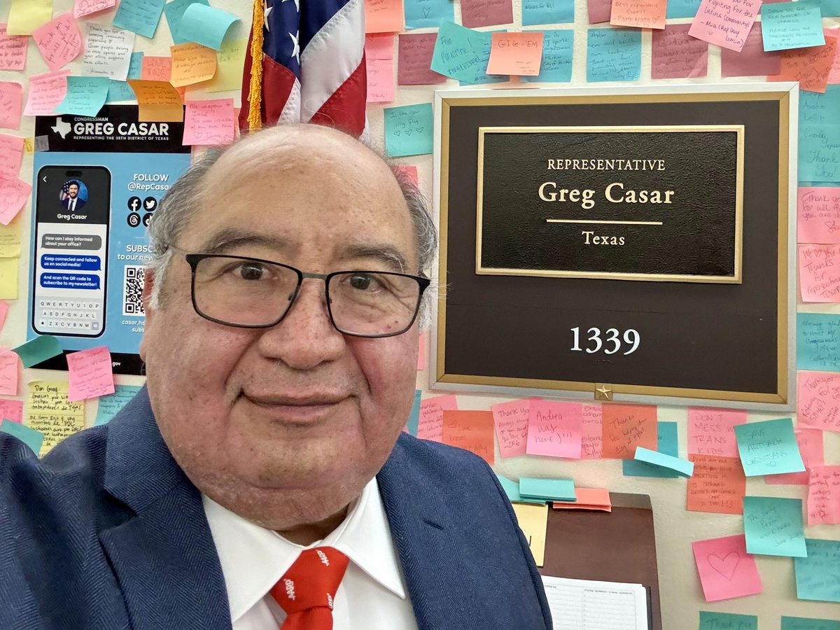 vjohn3000's tweet photo. Thank you @RepCasar for letting @AARPTX meet with your staff to explain our concerns about the plight of family caregivers, protecting min nursing home staffing rules &amp; requiring financial investment advisers to act in their client’s best interests
#AARPOnTheHill #AARPVolunteer https://t.co/N0VL8T6DXc