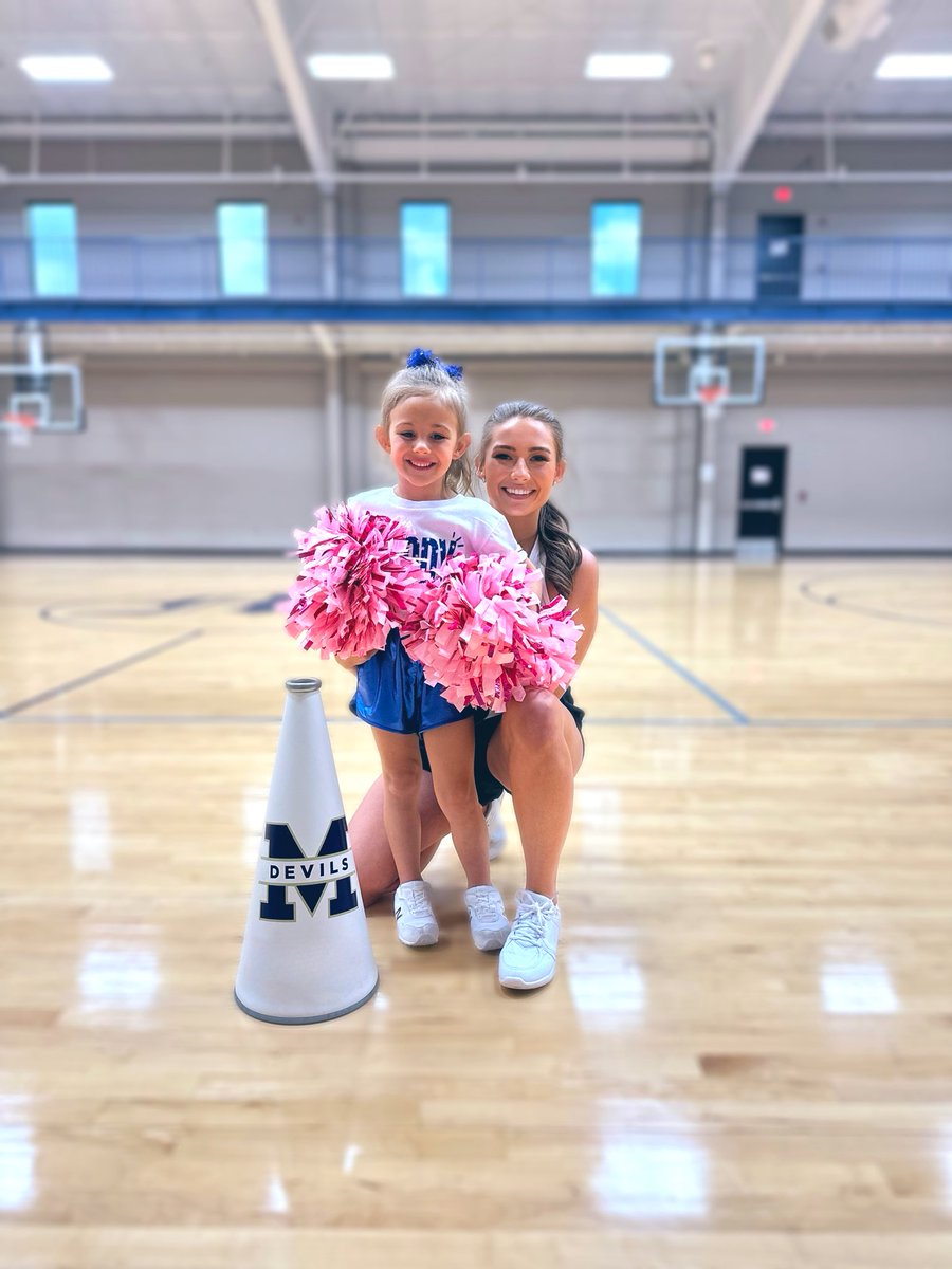 ashlynmcooke's tweet photo. Last day, best day 🩷 My little best friend &amp; all her teammates worked so hard this week! The future of 411 Cheerleading is SO bright &amp; these little ones are leaving camp knowing exactly how hype up The Bill for @MoodyFBall for years to come! 📣💙🏆 #stackingbricks #411standard https://t.co/Fo5oikFR5r