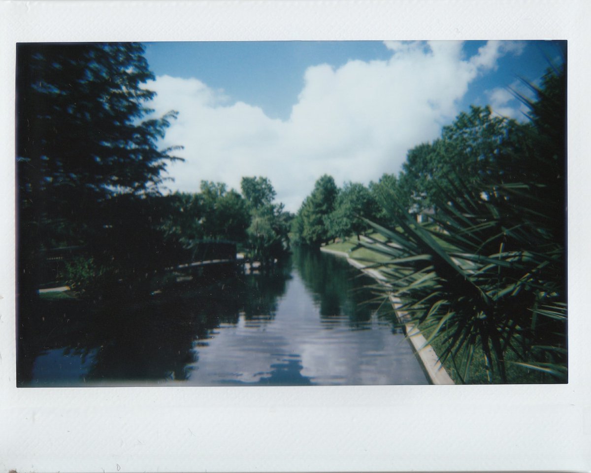 Gaige_404's tweet photo. Park to Pork Buns with my Lomoinstant Wide.

#instaxwide #photography #instantphotography #instax #NaturePhotography #foodphotography #instaxfilm #lomography #parkphotography https://t.co/ZAIROCzEr3