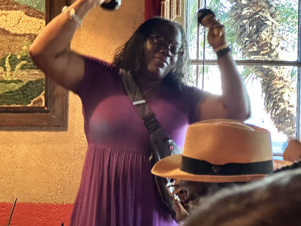 Dr. Gerald W. Schattle 🎓📚📝🚌 tweet media