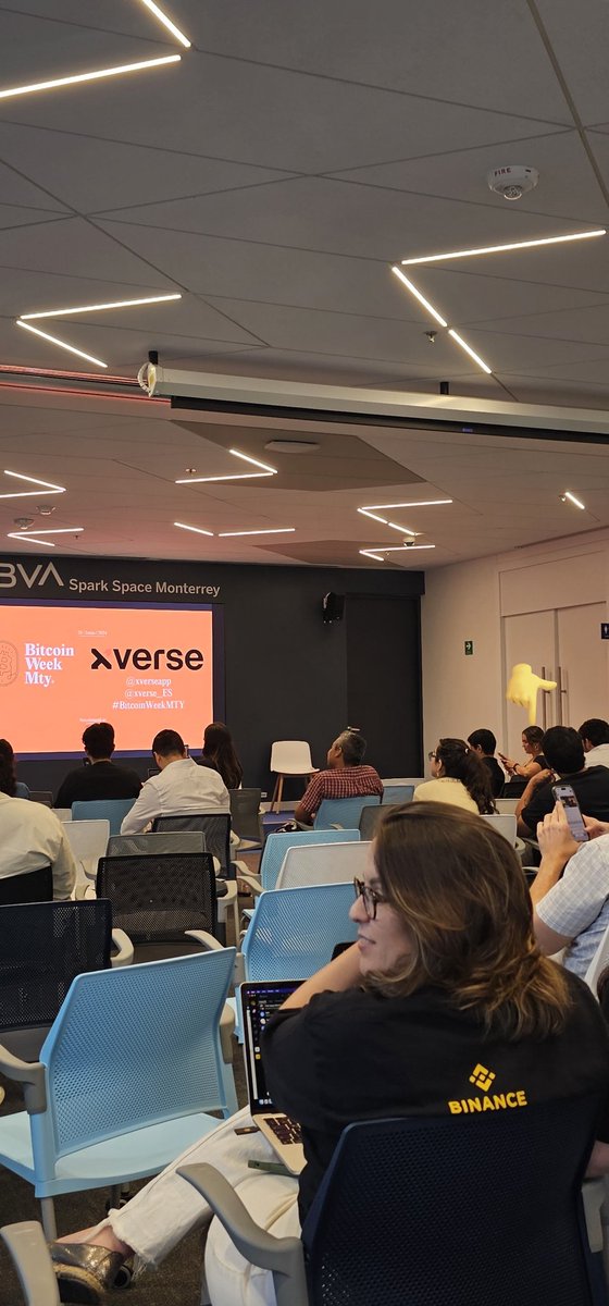 NazreAssad's tweet photo. ¡También vino @Wenlopezn!
Muy interesante lo que esta haciendo @xverse
#BitcoinWeekMTY https://t.co/faOpHKWr4f