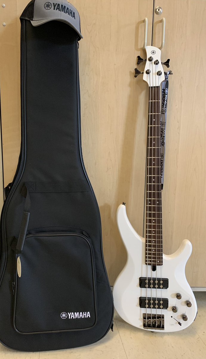 cedarcrestband's tweet photo. Another GREAT @WCUofPA Incomparable Golf Outing! Cedar Crest pulled out a win - best school team winning a new electric bass! Thanks to WCU, @BroadRunGC and @YamahaMusicUSA for providing/sponsoring an awesome event! #FalconPride #fore #toughcourse #evenpar https://t.co/Z1fFRIu0Hi