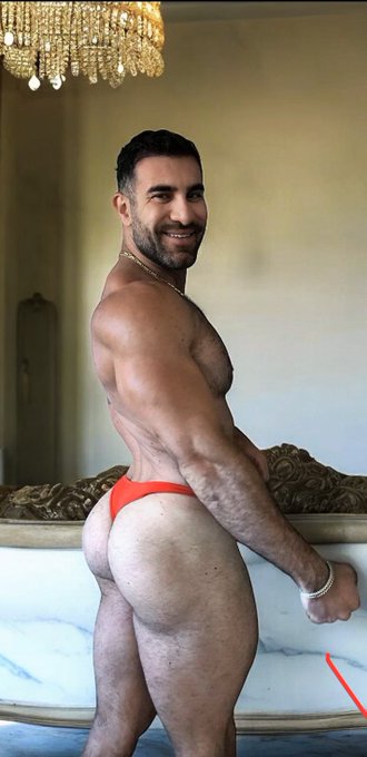 Do you like my outfit ?) https://t.co/Fq6bjmjP6a