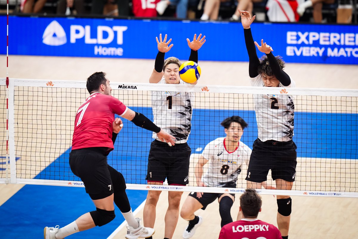 VBallCanada's tweet photo. #VNL is back: Canada takes on Japan in the quarterfinals from Poland. You won't want to miss this one, 11 am ET June 27 @cbcsports 

La LNV reprend jeudi alors que le Canada affronte le Japon en quarts de finale en Pologne. Ne ratez pas ce match le 27 juin à compter de 11 h (HE). https://t.co/vBSXXuQUHu