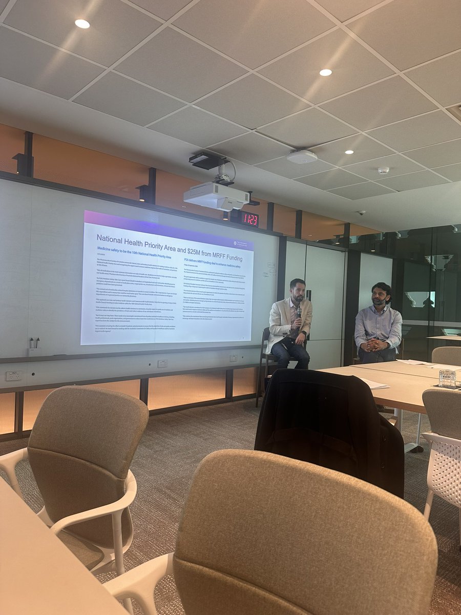 The <a href="/UQPharmacy/">UQ Pharmacy</a> research retreat day is going very well! 😊 

Our research showcase is highlighting the untold stories of negotiating difficult deals and creating opportunities through embracing #change  

<a href="/topherfreeman/">A/Prof Chris Freeman FPS</a> 
<a href="/UQHealth/">UQ Health</a>