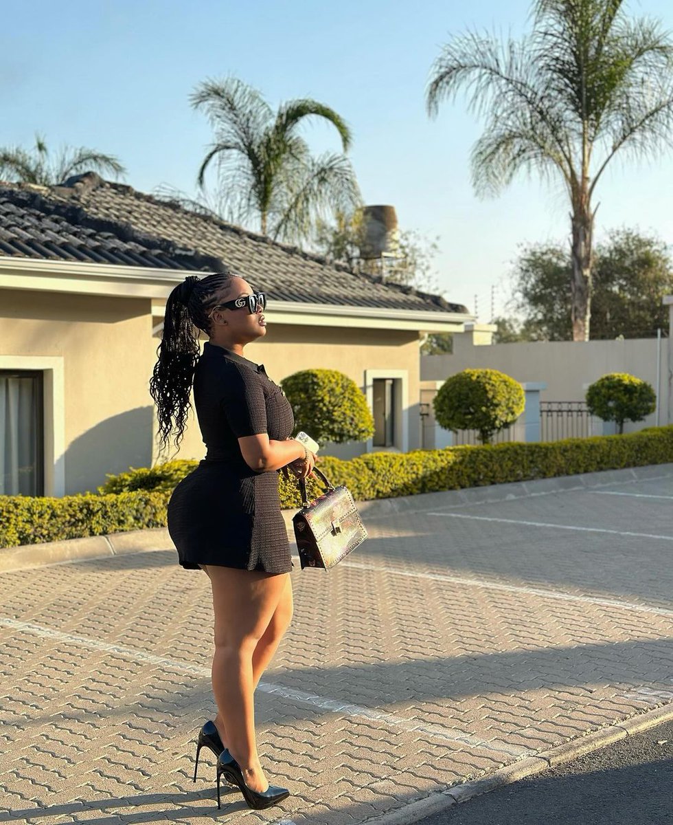 thereal_baddies's tweet photo. #explore #thereal_baddies https://t.co/1KDc94WFLL