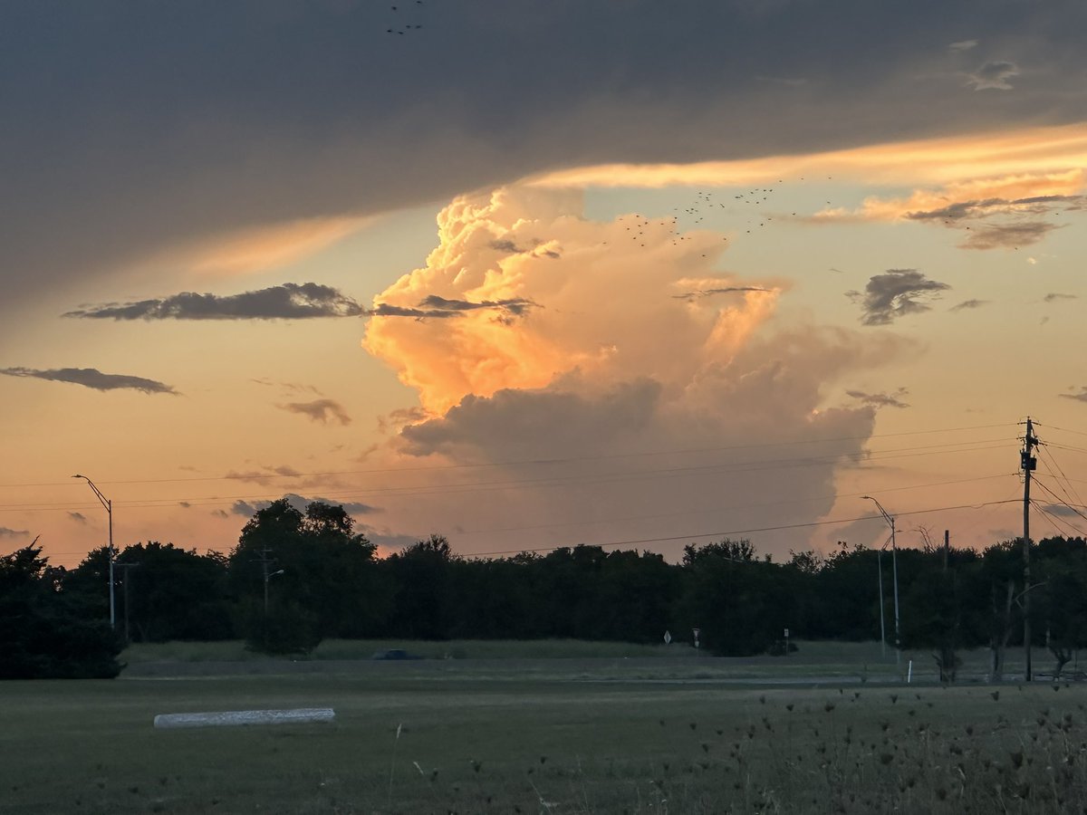 NETexasMedia's tweet image. Looking towards  Sherman Tx from Greenville Tx  #txwx