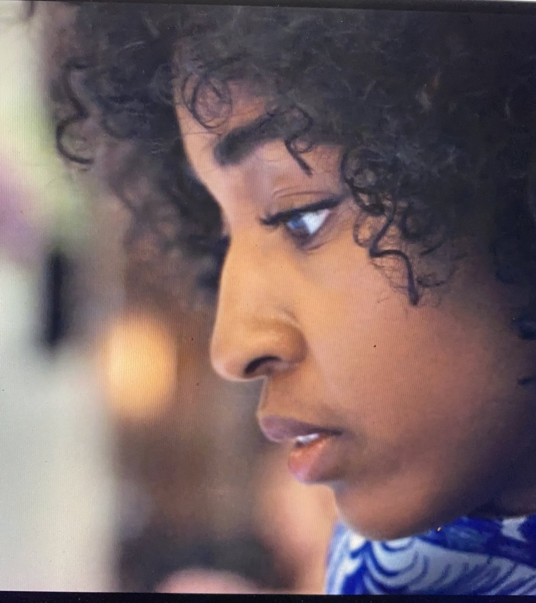 KyloRxns's tweet image. The way I audibly gasped?? Carmy’s first creation being served to Sydney?! OH THE SOULMATISM IS INSANE 😭❤️
#TheBear #SydCarmy