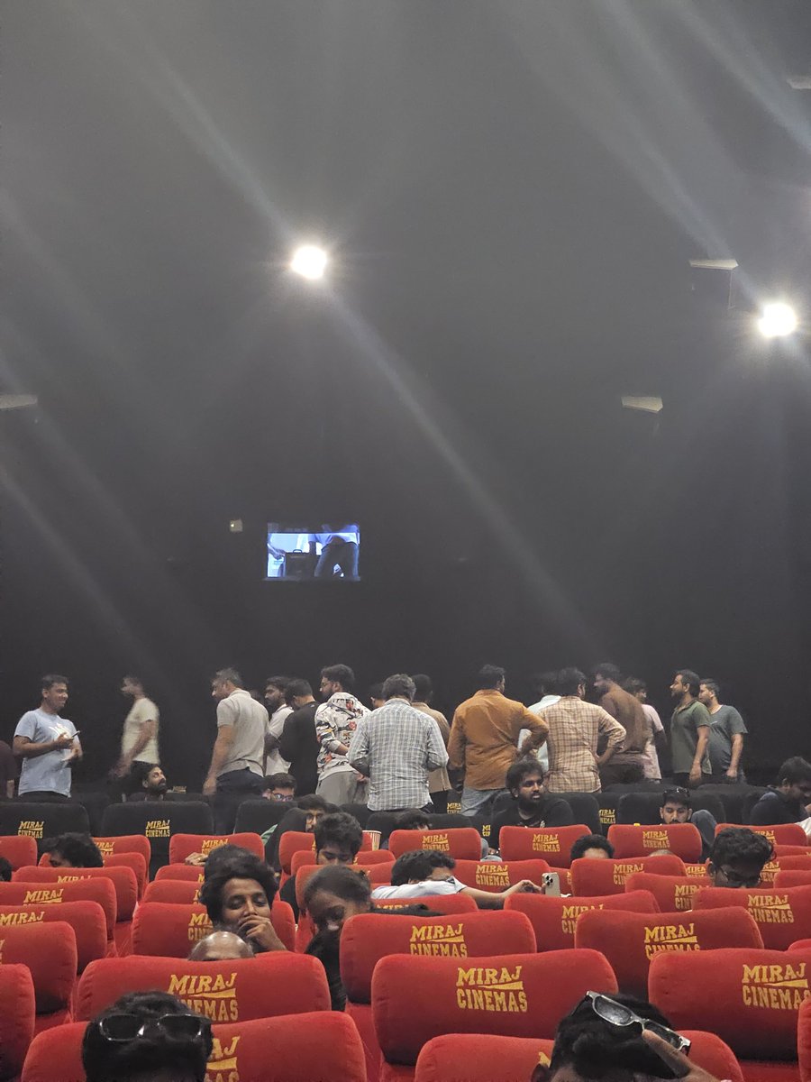 sunilyella's tweet photo. @MirajCinemas management is being rude with the fans. And fans are damaging the property at the theatre.
Chandanagar. 

#KALKI #Kalko2898AD 
@nagashwin7 @VyjayanthiFilms https://t.co/8ZvpZQSRL0