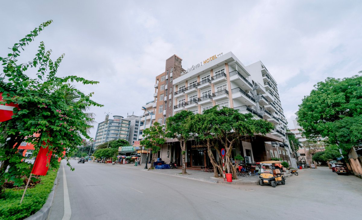 KHACHSANSAMSON's tweet photo. KHÁCH SẠN HOA HỒNG I SẦM SƠN
Khách sạn Hoa Hồng 1 Sầm Sơn nằm ngay mặt biển Sầm Sơn tại bãi tắm B, nơi vị trí lý tưởng để du khách đăng ký sử dụng dịch vụ. Quý khách quan tâm đến khách sạn vui lòng liên hệ với thông tin dưới đây.
https://t.co/zhwk1NkIO4 https://t.co/StQh6BFC9p