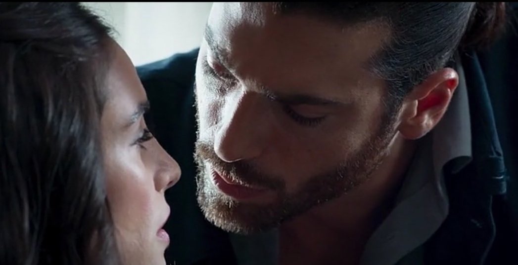 Avrò sempre un debole per questo 🫠

#ViolaComeIlMare2 
#CanYaman
#FrancescaChillemi