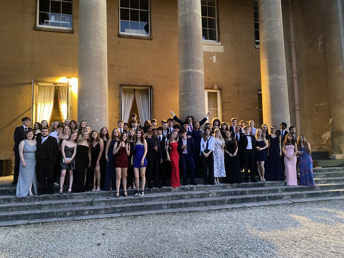 WinterbourneAc1's tweet photo. The 2024 Year 13 Prom was a fantastic evening at Leigh Court! 🎉 So proud to see our students looking smart &amp; relaxed after their intense exam prep. Best wishes for the next stage of your lives—can't wait to hear about your future successes! 🌟🎓 #Year13Prom  #BrightFutures https://t.co/PDnQl6CUtx